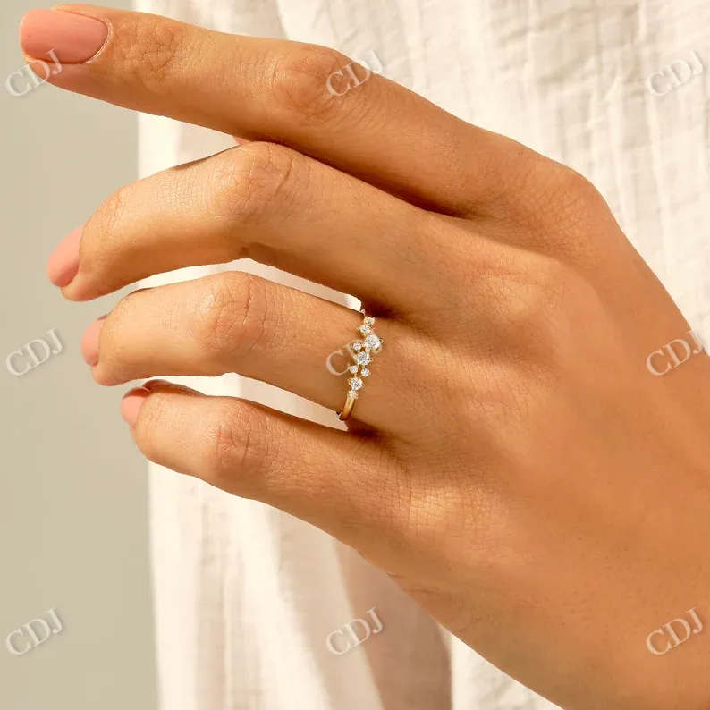 0.21CTW Round Iconic Cluster Diamond Wedding Band