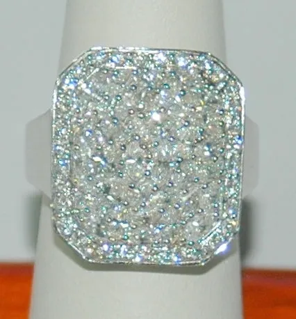 18K White Gold 2.02ct. Diamond Cluster Fashion Ring