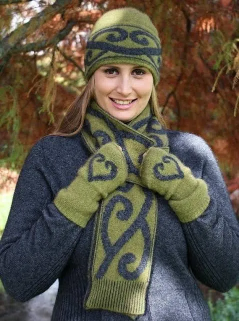 Aroha Fingerless Mitten