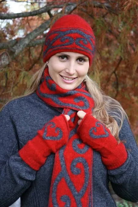 Aroha Fingerless Mitten