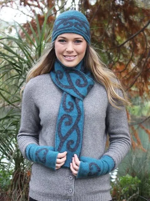 Aroha Fingerless Mitten