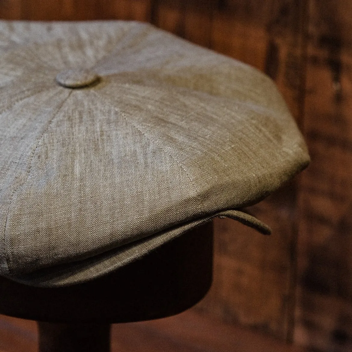 Eight Piece Pistachio Linen Newsboy Cap
