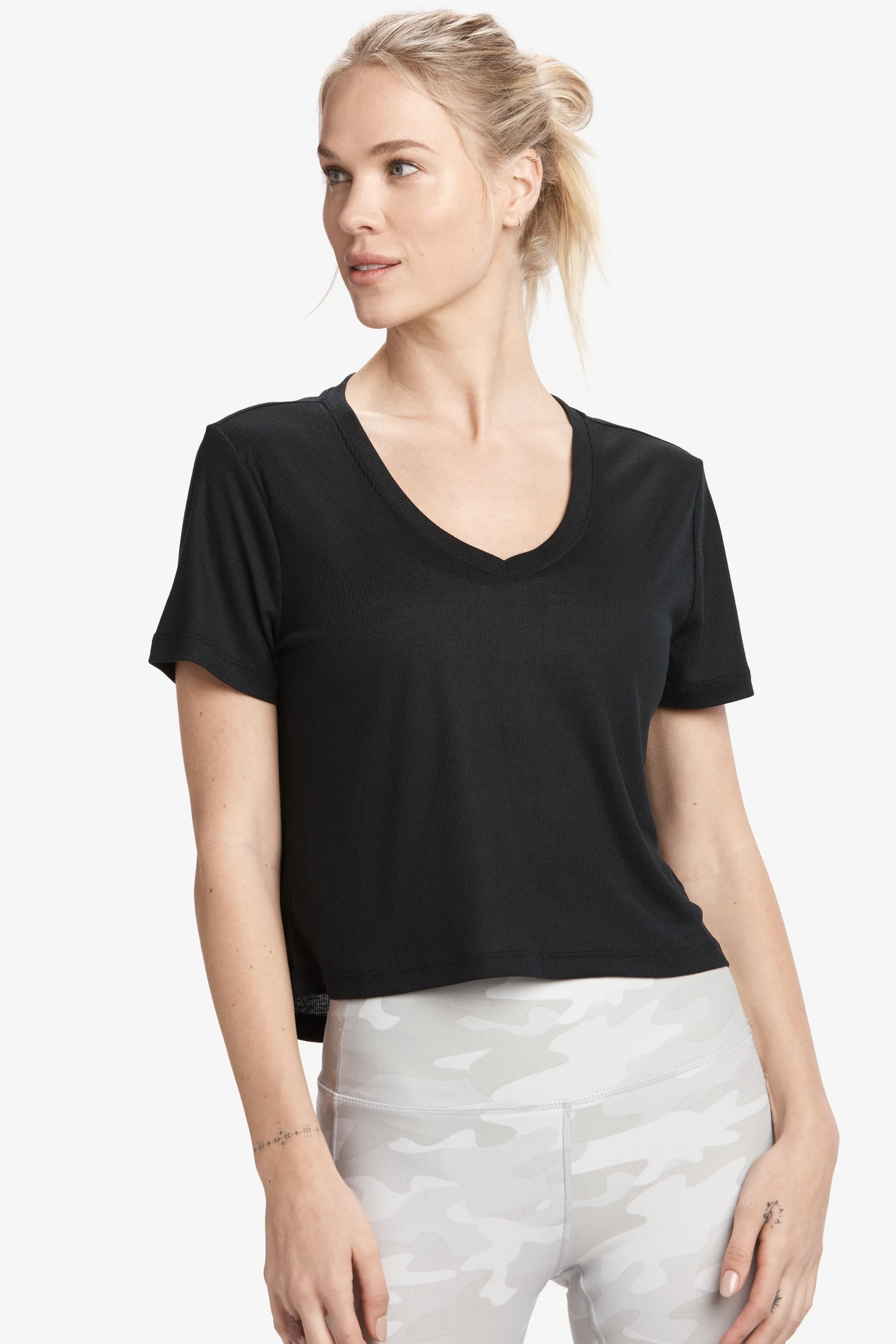 MOOREA SHORT SLEEVE TOP