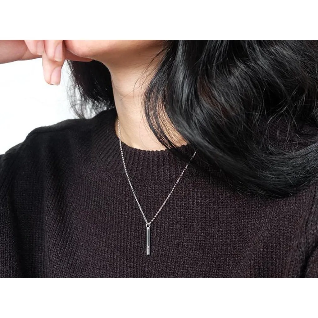 SQUARE BAR NECKLACE